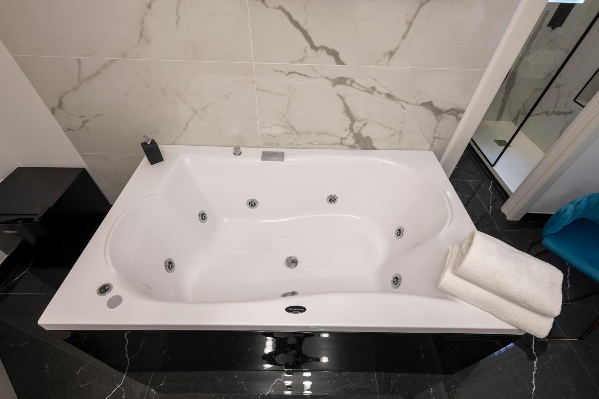 Jacuzzi Rooms Vatican Museum Roma Ngoại thất bức ảnh